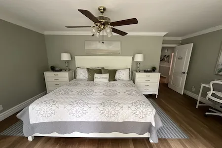 Garden Suite, showing the bed